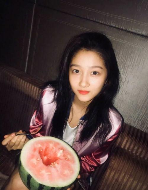 深夜吃瓜痞,揭秘娱乐圈背后的秘密