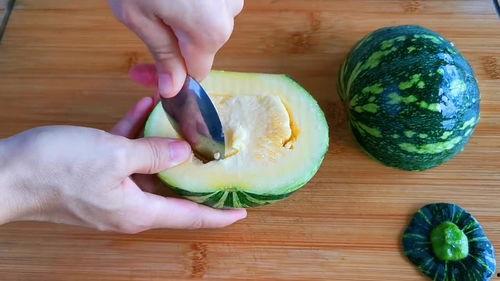 吃瓜小木头,揭秘娱乐圈那些不为人知的幕后故事